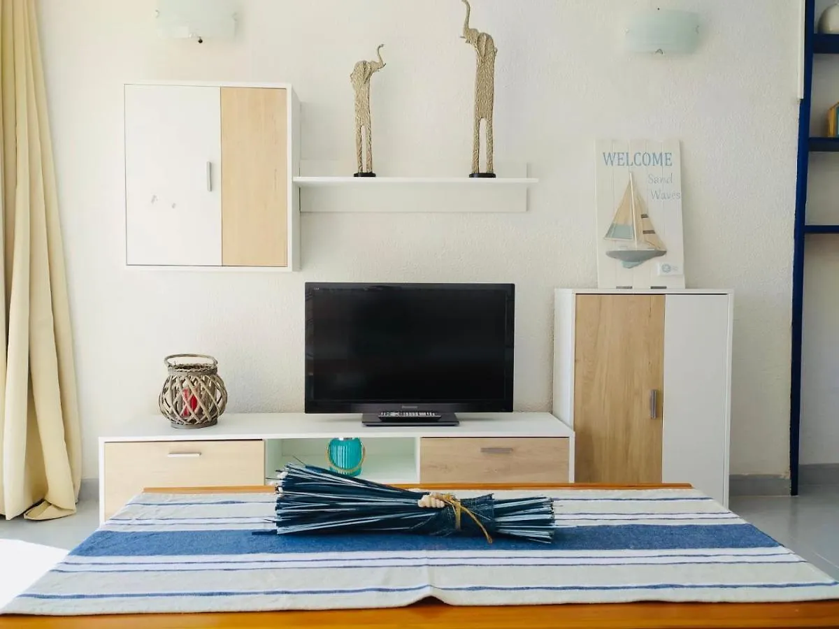 Apartamento Palmeras La Pineda Spagna