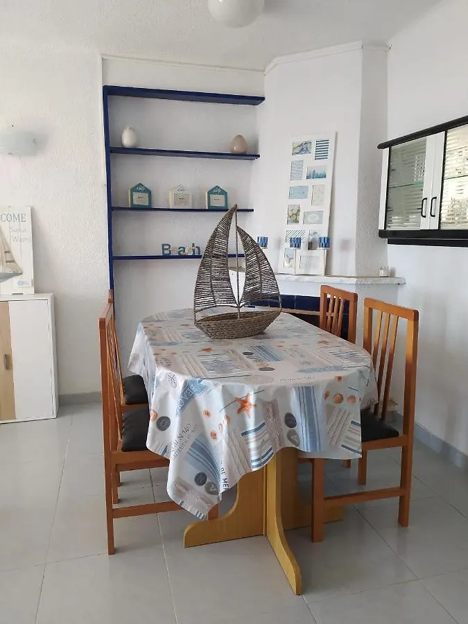 Apartamento Palmeras La Pineda 0*,  Spagna